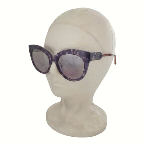 MARCIANO Cats Eyes Sunglasses Eyewear Cloth & Case Designer Accessories Retro - Picture 1 of 5